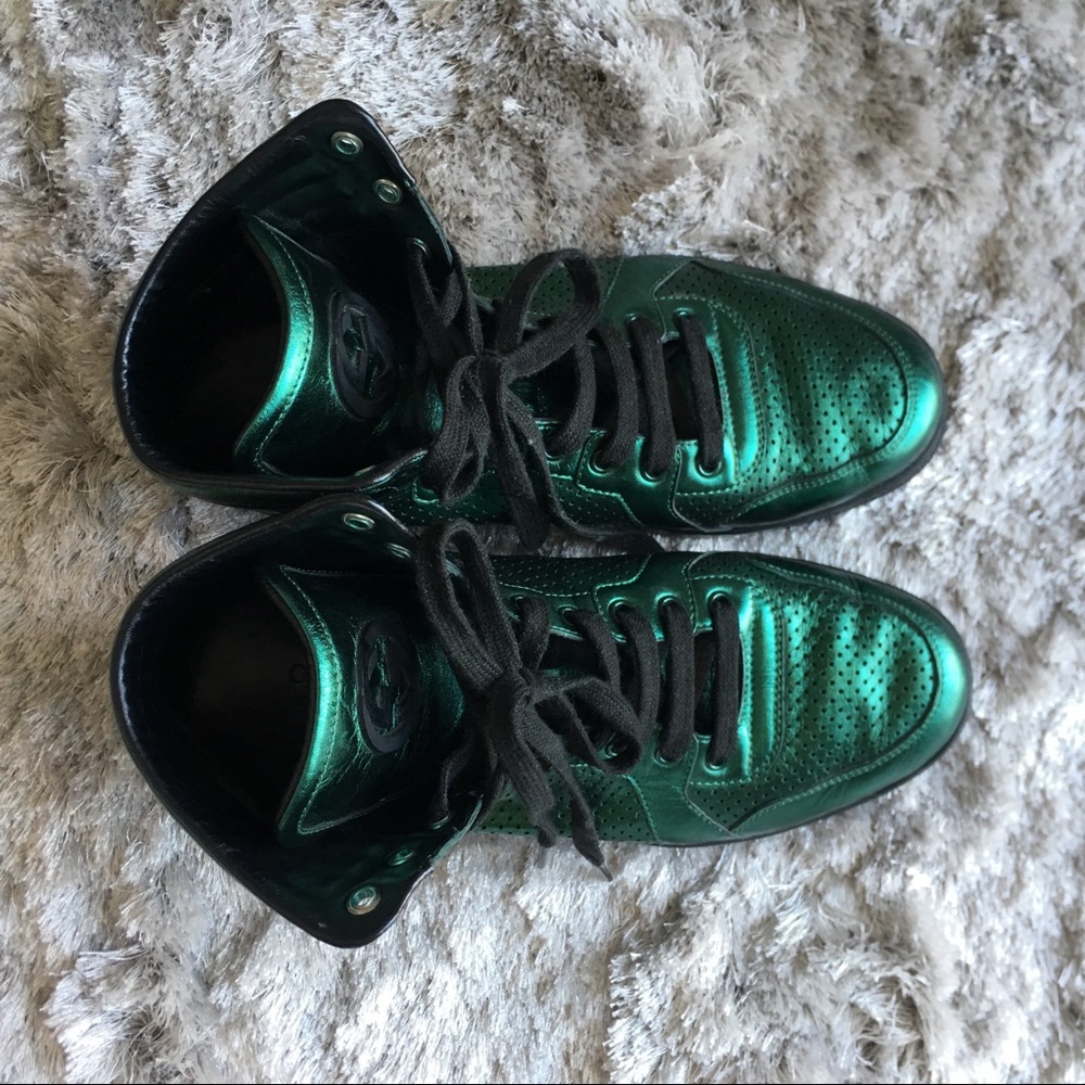 GUCCI SNEAKERS - Picture 2 of 6